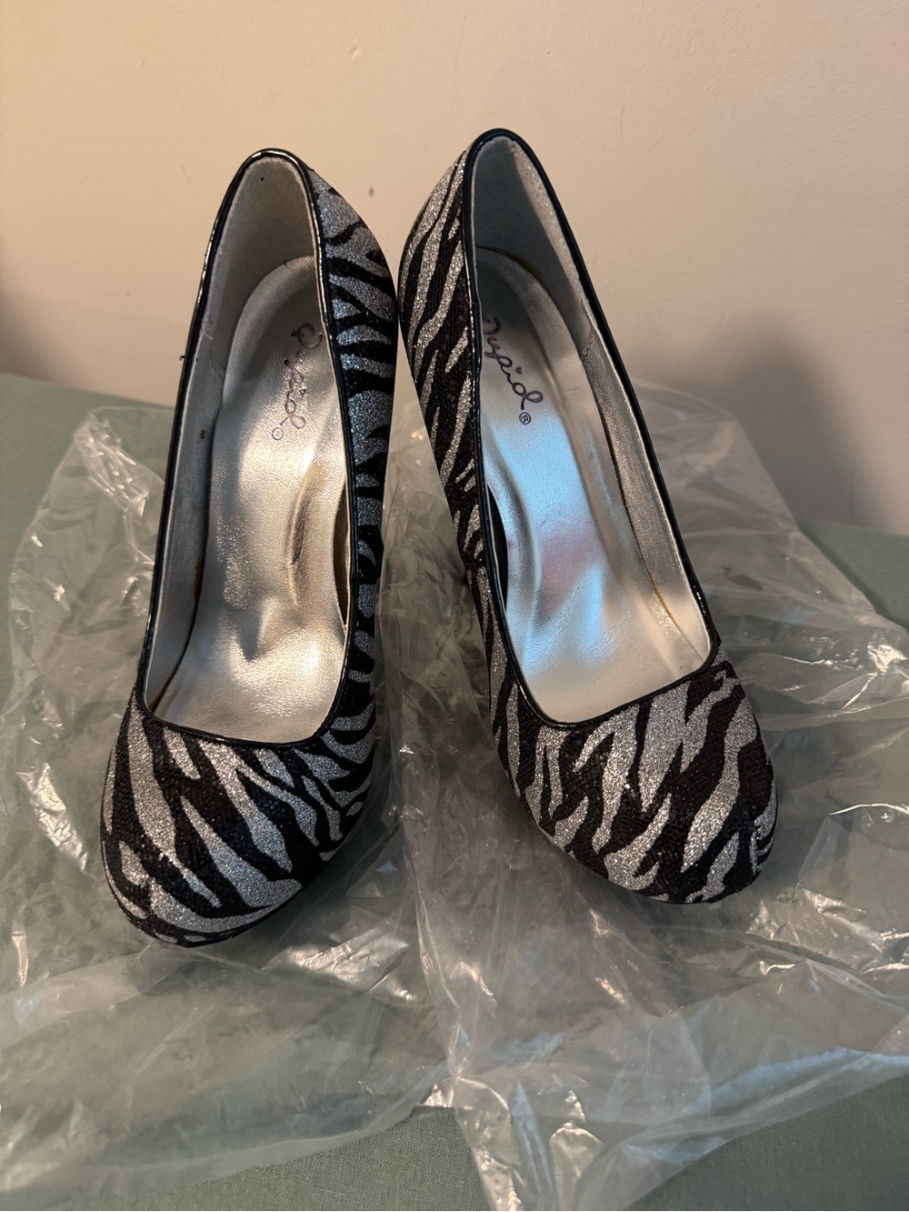 Sparkle Zebra Print Platform Pumps - Silver/Black - Picture 1 of 4
